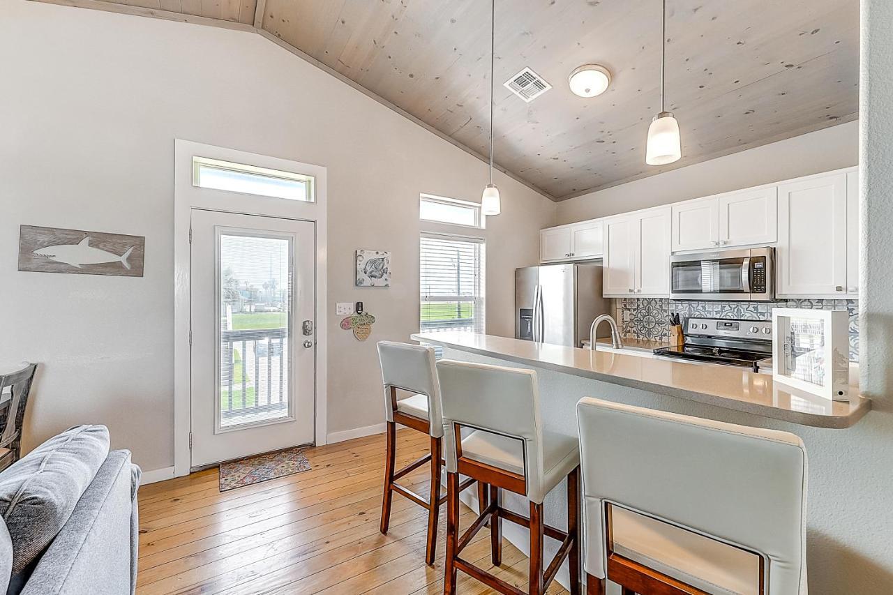 Eskridge Gem Unit A Villa Port Aransas Room photo