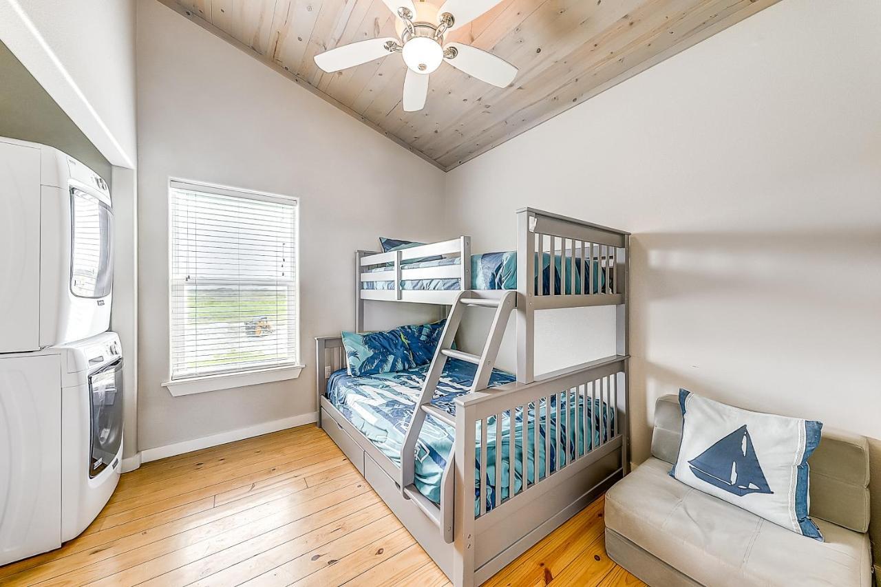 Eskridge Gem Unit A Villa Port Aransas Room photo